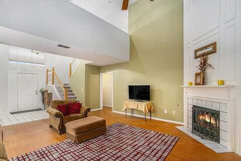 6204 Pennsylvania Avenue, Arlington, TX 76017