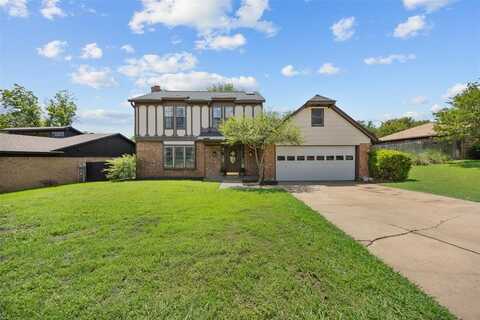 213 Covington Drive, Benbrook, TX 76126