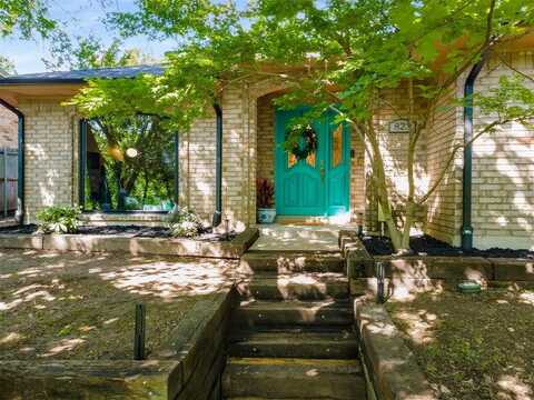 823 Cherlynne Drive, Cedar Hill, TX 75104