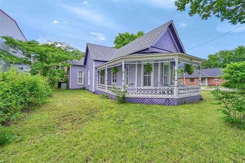 127 E Woodland Street, Collinsville, TX 76233