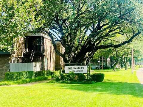 4933 Skillman Street, Dallas, TX 75206