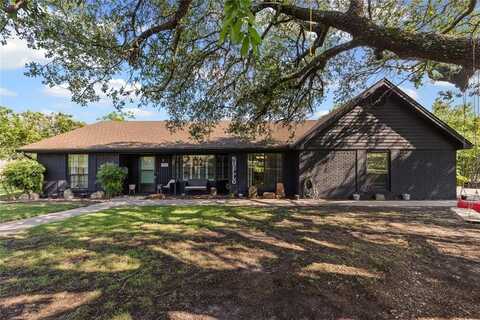 1105 Charles Street, Weatherford, TX 76086