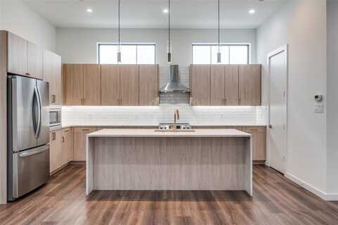 1715 Novela Way, Dallas, TX 75215