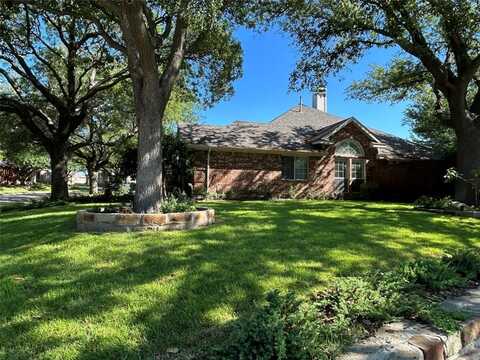 5900 Sandhill Circle, The Colony, TX 75056