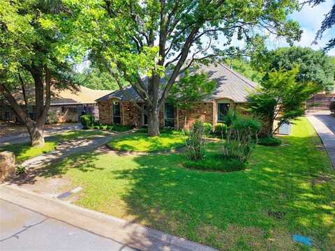 605 Hinsdale Drive, Arlington, TX 76006
