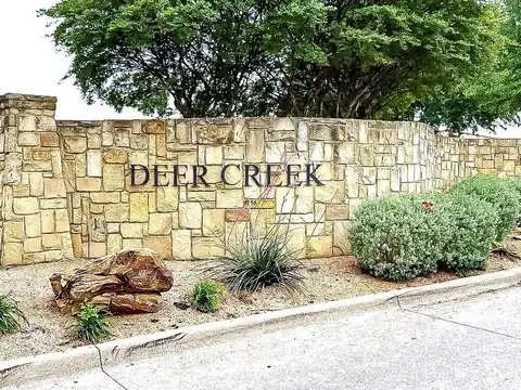 10028 Quail Glen Drive, Fort Worth, TX 76140