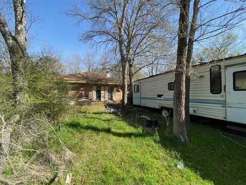 207 County Road 1739, Yantis, TX 75497