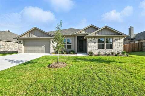 645 Mooney Drive, Saginaw, TX 76179