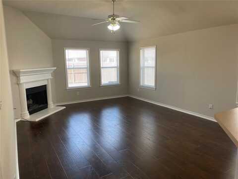 5908 Meadowglen Drive, Denton, TX 76226