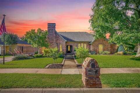 2461 Stonegate Drive N, Bedford, TX 76021