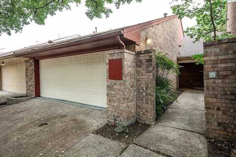 3451 Courtyard Circle, Farmers Branch, TX 75234