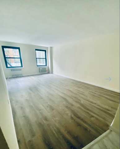 210 Atlantic Ave, Lynbrook, NY 11563