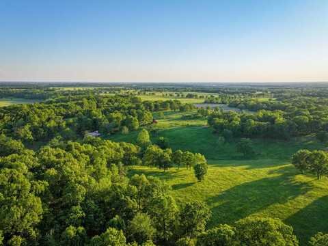 70190 East 240 Road, Wyandotte, OK 74370
