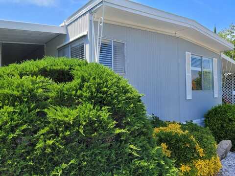 77 Redwood Lane, Folsom, CA 95630