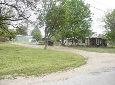297 N McCord Rd, Ponca City, OK 74604