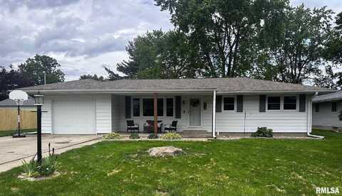 813 Glenda Lane, Taylorville, IL 62568