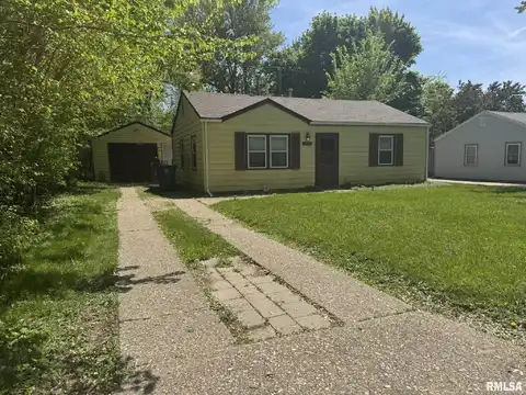 7115 OAK Street, Davenport, IA 52806