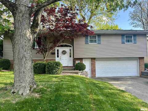 2526 W HUNTINGTON Drive, Peoria, IL 61614