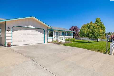 8519 Roberts Drive, Pasco, WA 99301