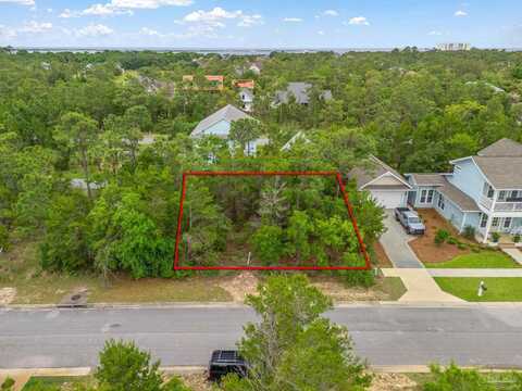 4888 Leeward Dr, Pensacola, FL 32507