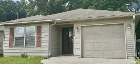 10557 Senegal Dr, Pensacola, FL 32534