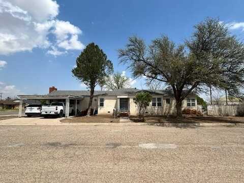 1304 W Division St, Fort Stockton, TX 79735