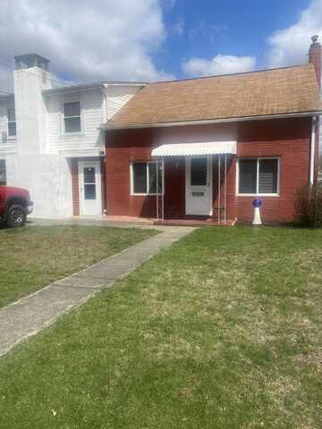612 Creek Avenue, East Stroudsburg, PA 18301
