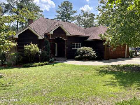 245 Lakeside Drive, Aberdeen, NC 28315