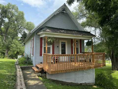 117 N Washington, ELIZABETH, IL 61028