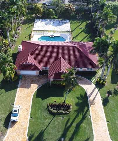 5510 W Castlegate Ave, Davie, FL 33331