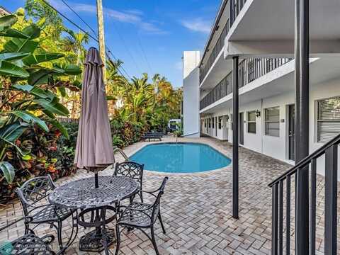 215 NE 16th Ave, Fort Lauderdale, FL 33301