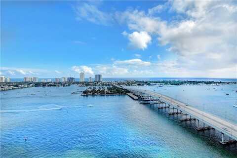 2640 Lake Shore Dr, Riviera Beach, FL 33404