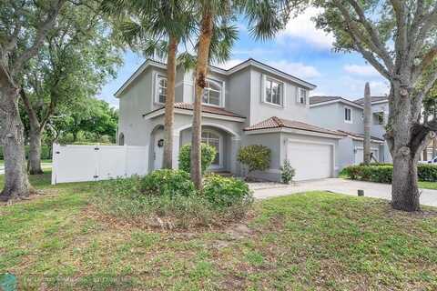 7865 NW 19th Ct, Hollywood, FL 33024