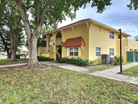 10762 La Placida Dr, Coral Springs, FL 33065