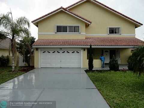 710 NW 207th Ave, Pembroke Pines, FL 33029