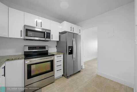 7981 S French Dr, Pembroke Pines, FL 33024