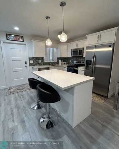 3510 Harrison St, Hollywood, FL 33021
