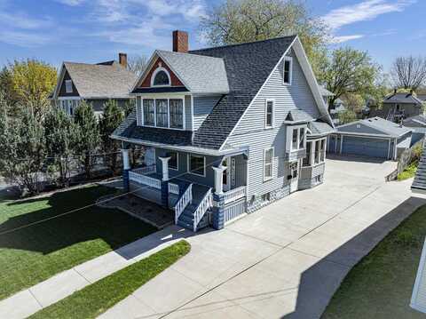 356 NAYMUT Street, MENASHA, WI 54952