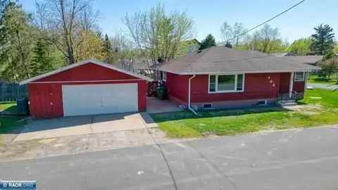 402 E 44th St, Hibbing, MN 55746