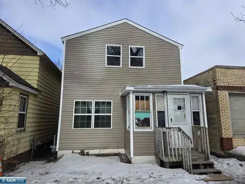 829 13th St N, Virginia, MN 55792