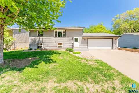 6500 W Cheyenne Dr, Sioux Falls, SD 57106