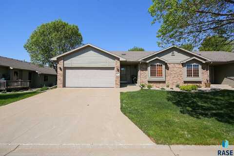 5223 E Pop Fly Pl, Sioux Falls, SD 57110