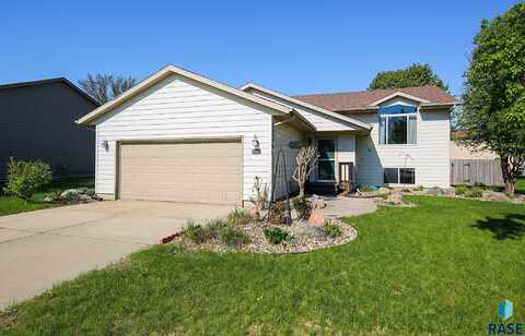421 N Tamarac Ave, Brandon, SD 57005