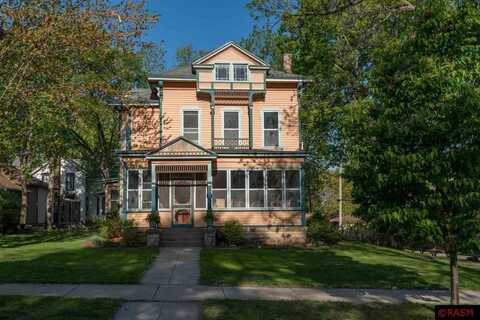 120 Center Street, Mankato, MN 56001