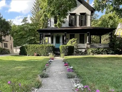 529 FOUNTAIN Street NE, Grand Rapids, MI 49503