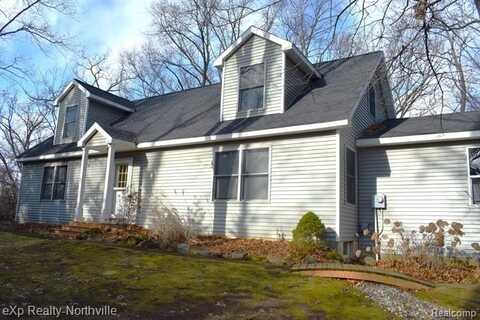 5995 SEYMOUR Road, Jackson, MI 49201
