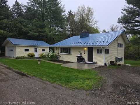 504 UNION Street, Fenton, MI 48430