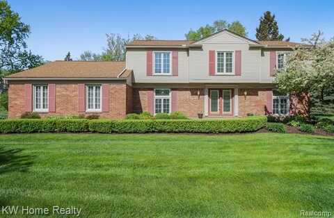 2020 WICKFORD Court, Bloomfield Hills, MI 48304