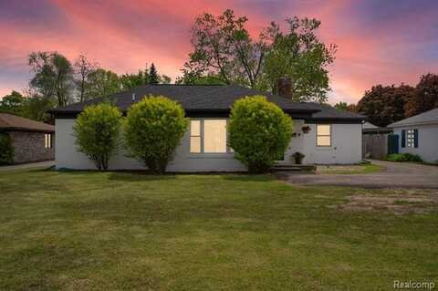 2017 W 14 MILE Road, Royal Oak, MI 48073