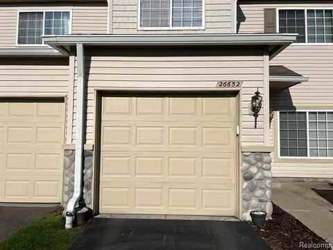 26652 KIRKWAY Drive, Woodhaven, MI 48183